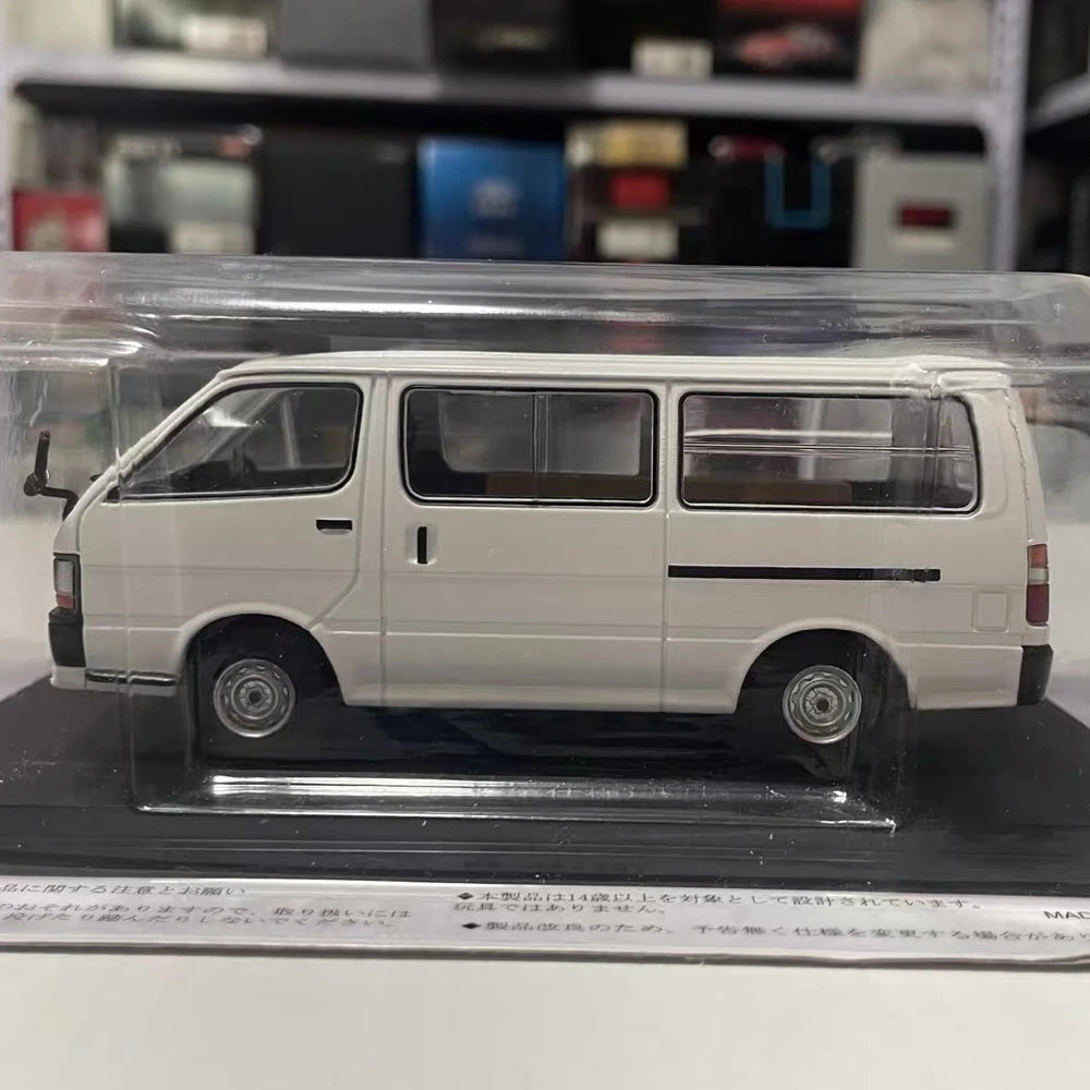 [Spark] 1:43 Toyota 1993 Hiace H100 White Model Car Resin