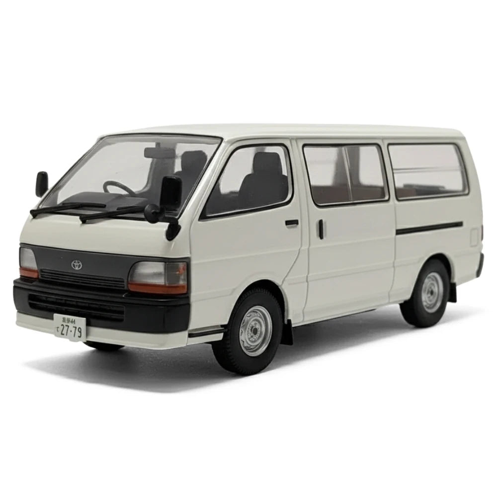 [Spark] 1:43 Toyota 1993 Hiace H100 White Model Car Resin