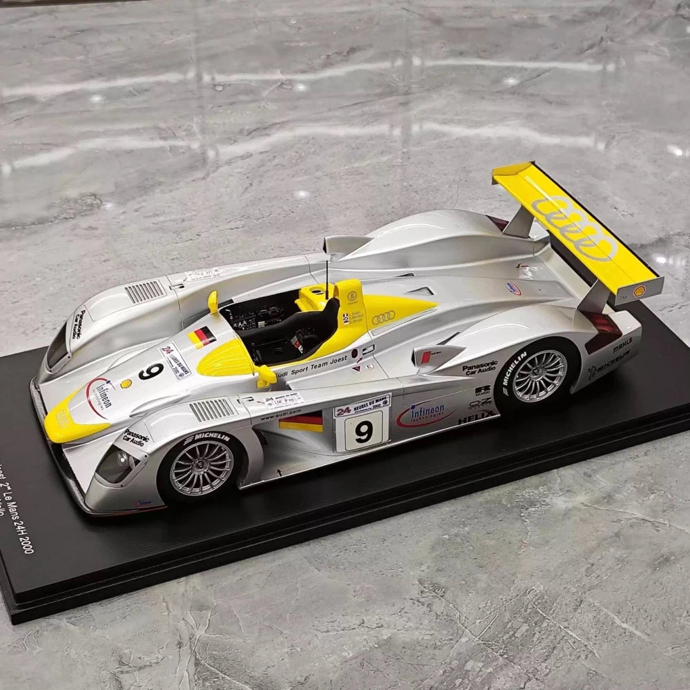[Spark] 1:18 Audi 2000 R8 #8 Winner 24h Le Mans Model Car Resin / Closed Body
