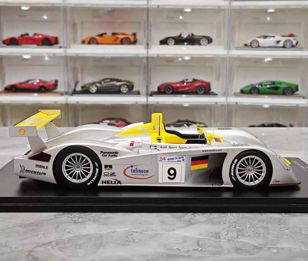 [Spark] 1:18 Audi 2000 R8 #8 Winner 24h Le Mans Model Car Resin / Closed Body