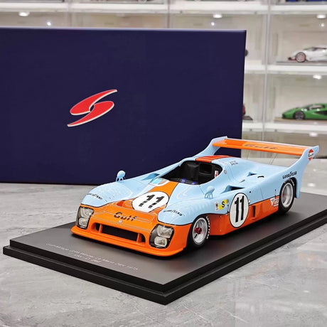 [Spark] 1:18 Gulf Mirage 1975 GR8 #11 Winner 24 Le Mans modelauto Hars / Closed Body