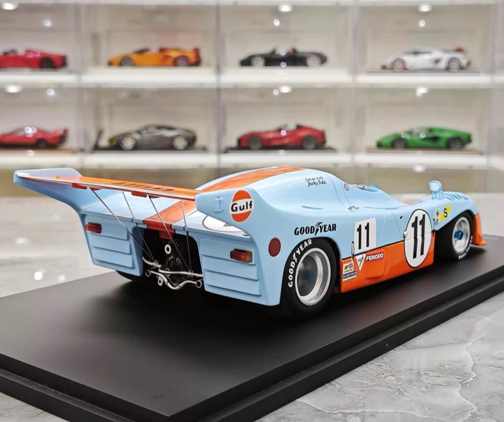 [Spark] 1:18 Gulf Mirage 1975 GR8 #11 Winner 24 Le Mans modellbil resin / Closed Body