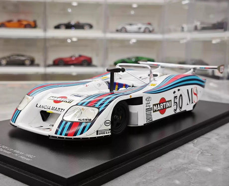 [Spark] 1:18 Lancia 1982 LC1 Martini #51 24h Le Mans modelauto Hars / Closed Body