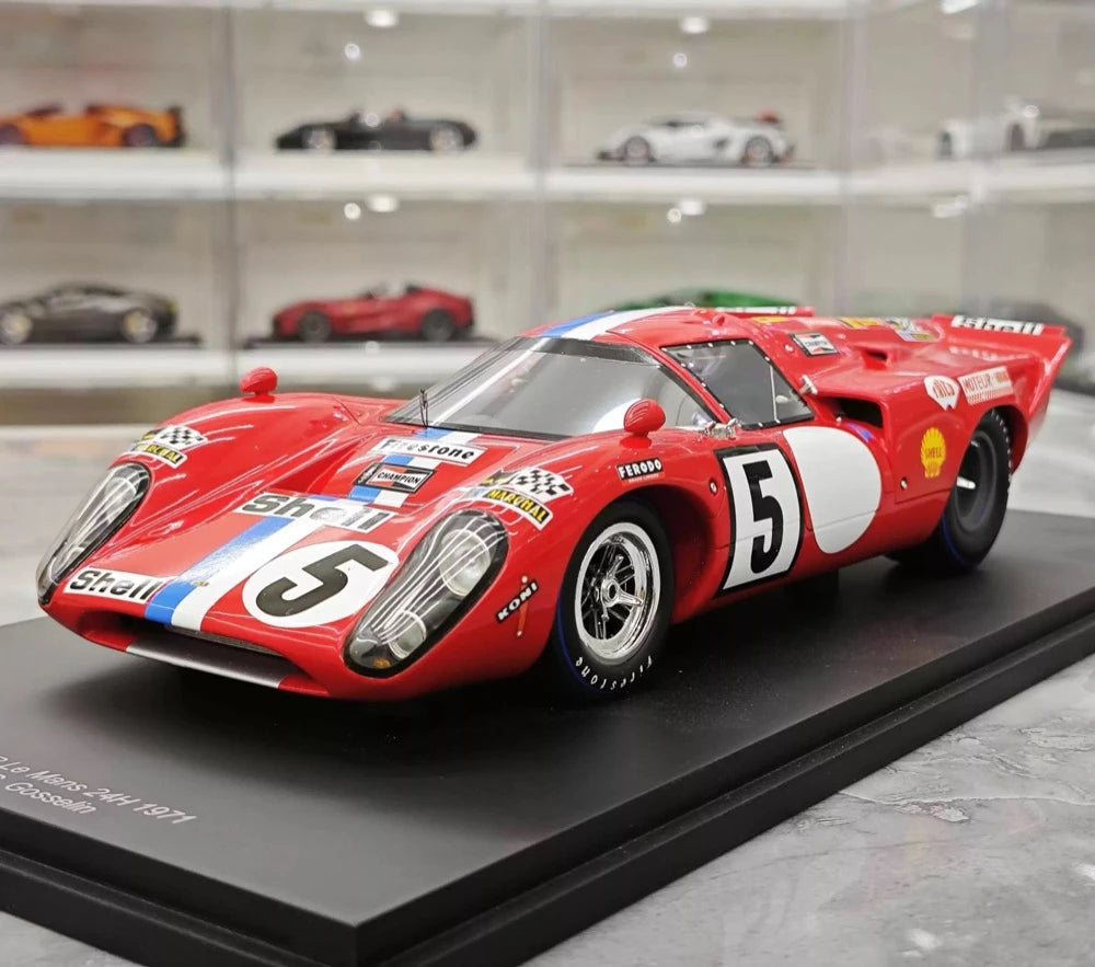 [Spark] 1:18 Lola 1971 T70 MK3B #5 24h Le Mans Pilette modellbil resin / Closed Body