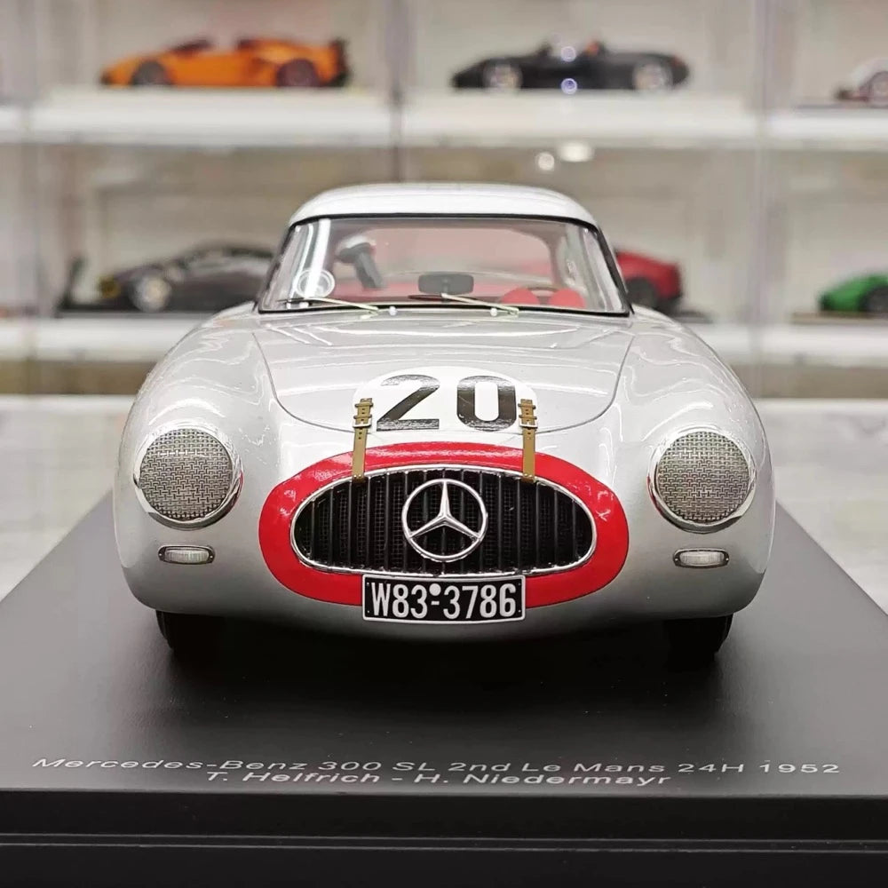 [Spark] 1:18 Mercedes-Benz 1952 300 SL #20 2nd 24h Le Mans modellbil harts / Closed Body