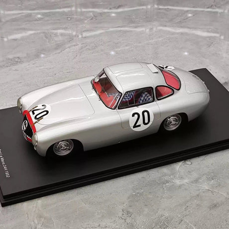 [Spark] 1:18 Mercedes-Benz 1952 300 SL #20 2nd 24h Le Mans modelauto Hars / Closed Body