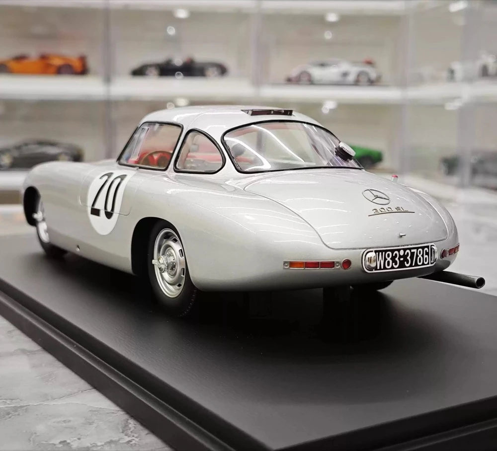 [Spark] 1:18 Mercedes-Benz 1952 300 SL #20 2nd 24h Le Mans modellbil harts / Closed Body