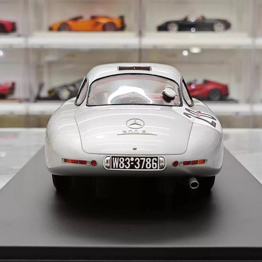 [Spark] 1:18 Mercedes-Benz 1952 300 SL #20 2nd 24h Le Mans modellbil harts / Closed Body