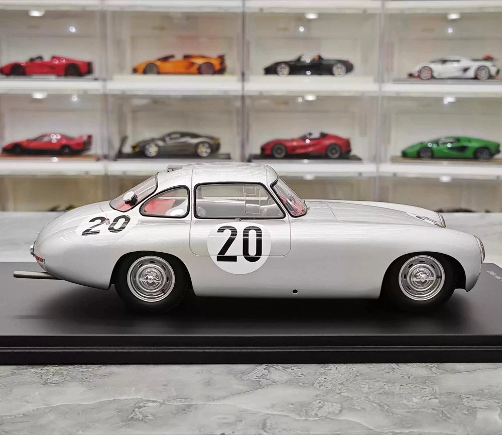 [Spark] 1:18 Mercedes-Benz 1952 300 SL #20 2nd 24h Le Mans modellbil harts / Closed Body