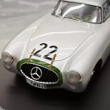 [Spark] 1:18 Mercedes-Benz 1952 300 SL #22 24h Le Mans modellbil harts / Closed Body