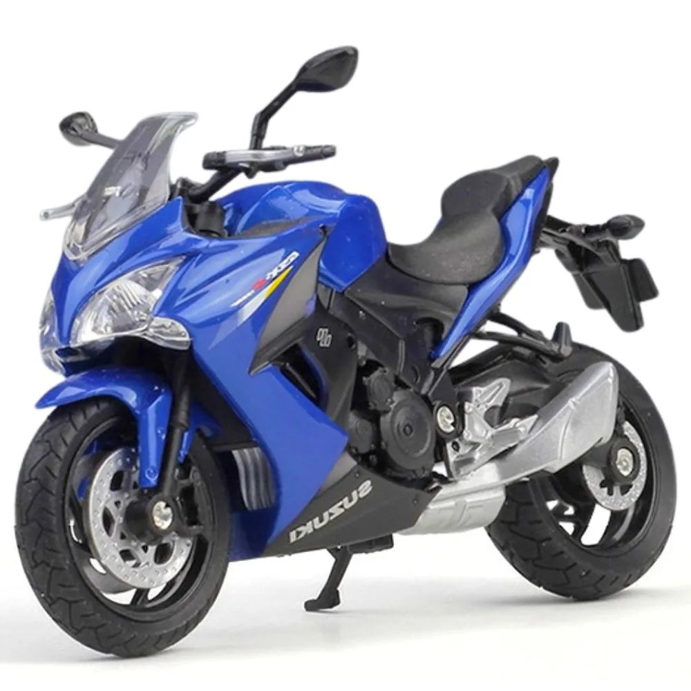 1:18 Suzuki 2016 GSX-S1000F Motorcycle Model