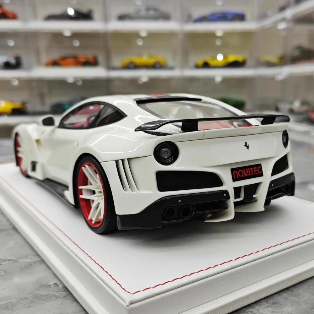 [TE] 1:18 Ferrari 2016 F12 N-Largo S White Model Car Resin