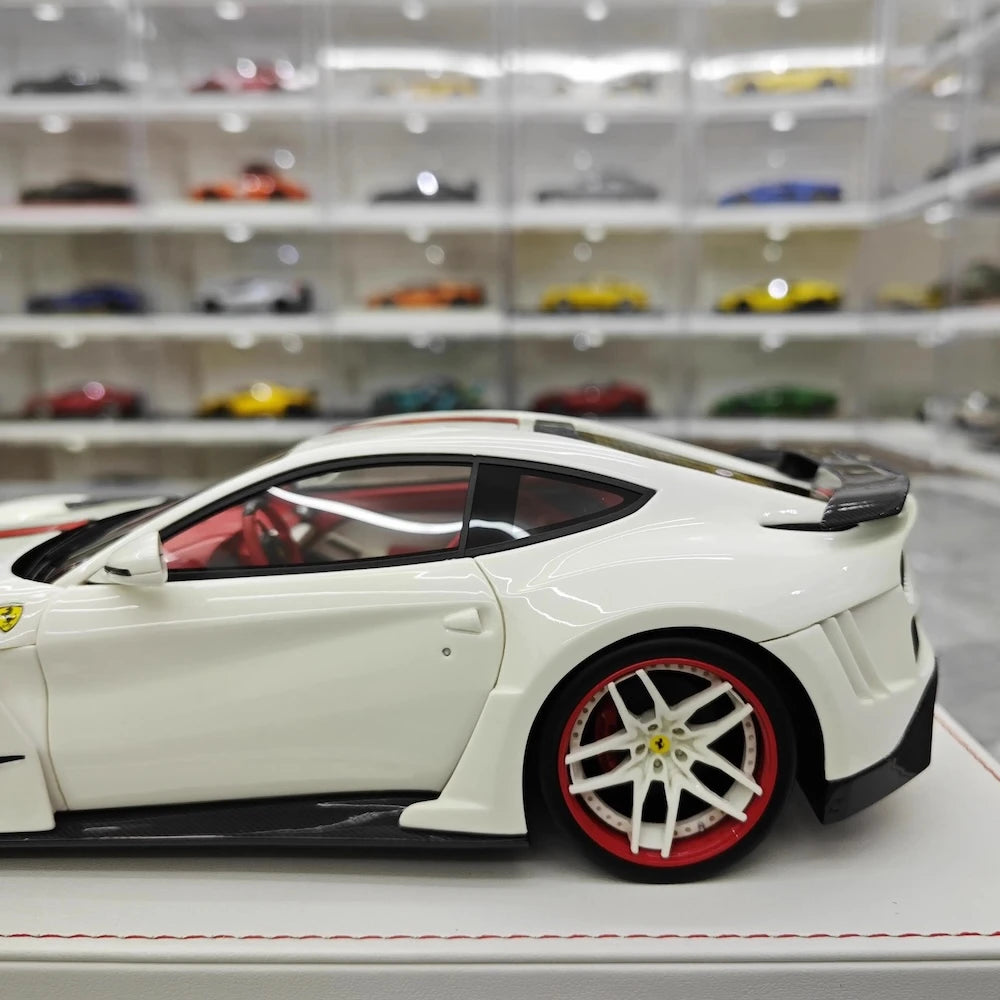 [TE] 1:18 Ferrari 2016 F12 N-Largo S White Model Car Resin