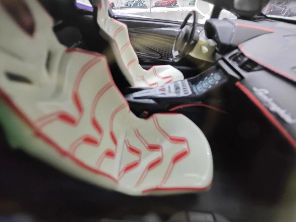[TE] 1:18 Lamborghini 2016 Centenario LP770-4 Gradient Model Car Resin