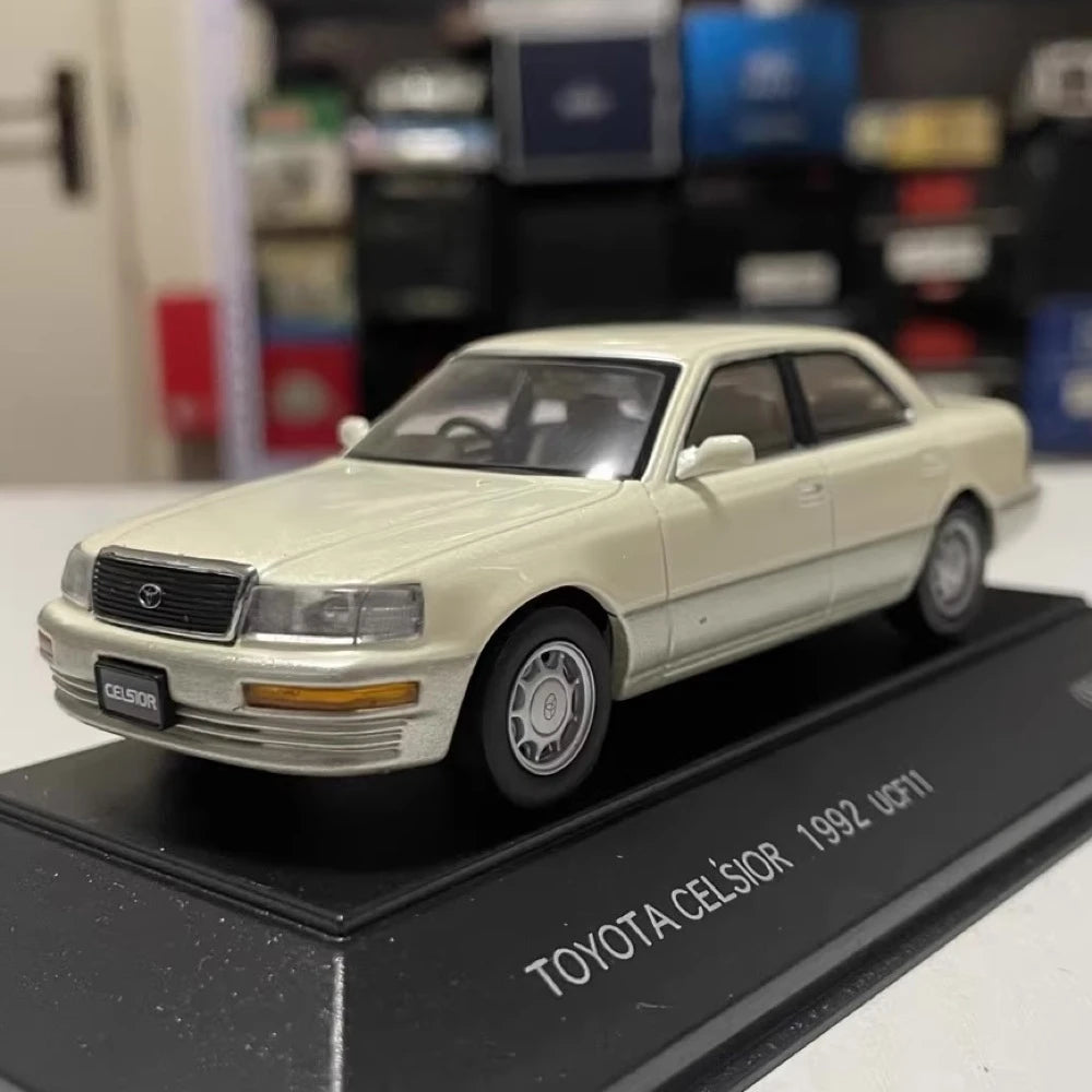 [TOSA] 1:43 Toyota 1992 Celsior UCF11 White Model Car Die-Cast
