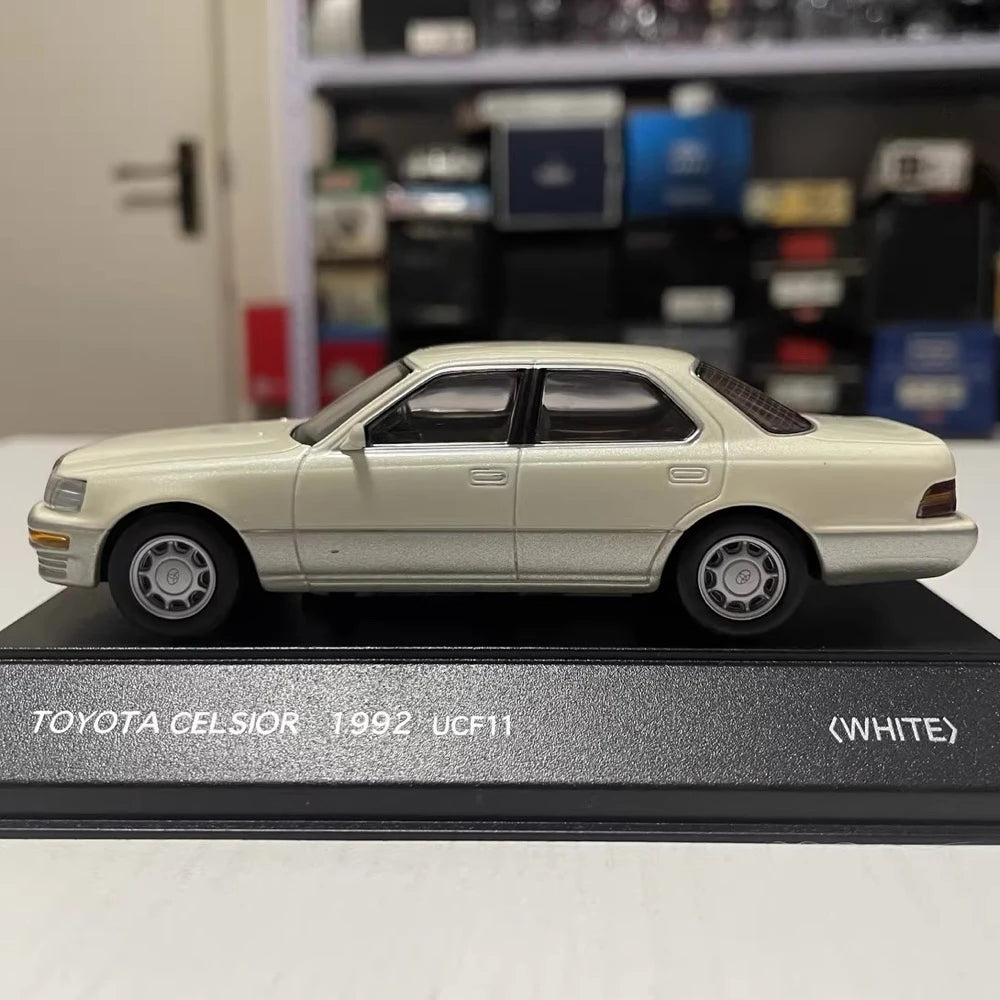 [TOSA] 1:43 Toyota 1992 Celsior UCF11 White Model Car Die-Cast