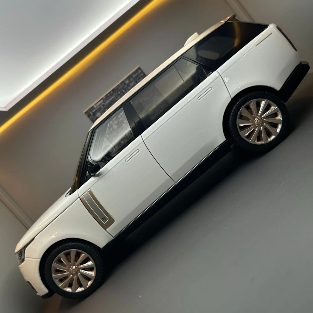 [TOY] 1:18 Land Rover 2022 Range Rover SV L460 Model Car Die-Cast