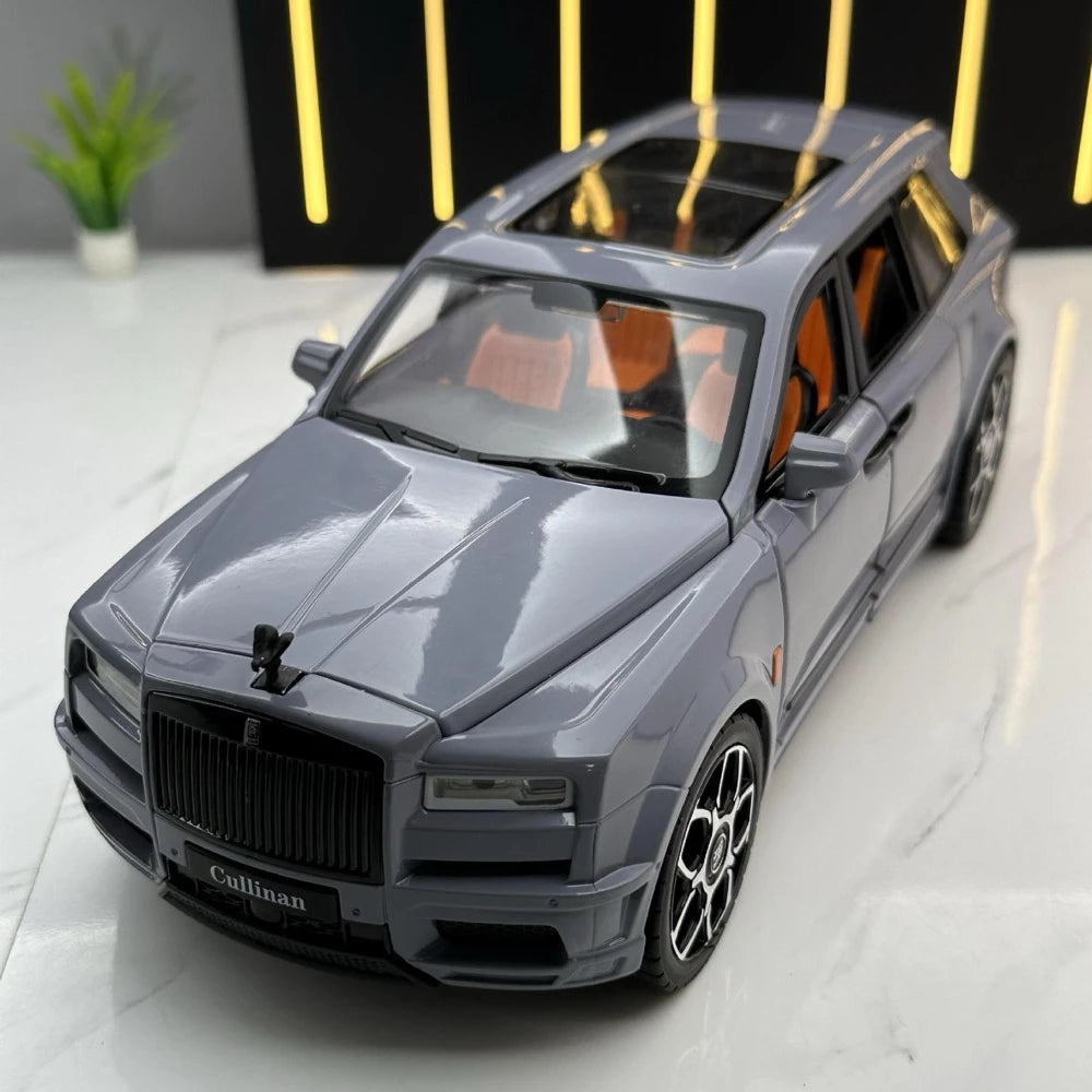 [TOY] 1:20 Rolls-Royce 2018 Cullinan grigio modellino di auto Die-Cast