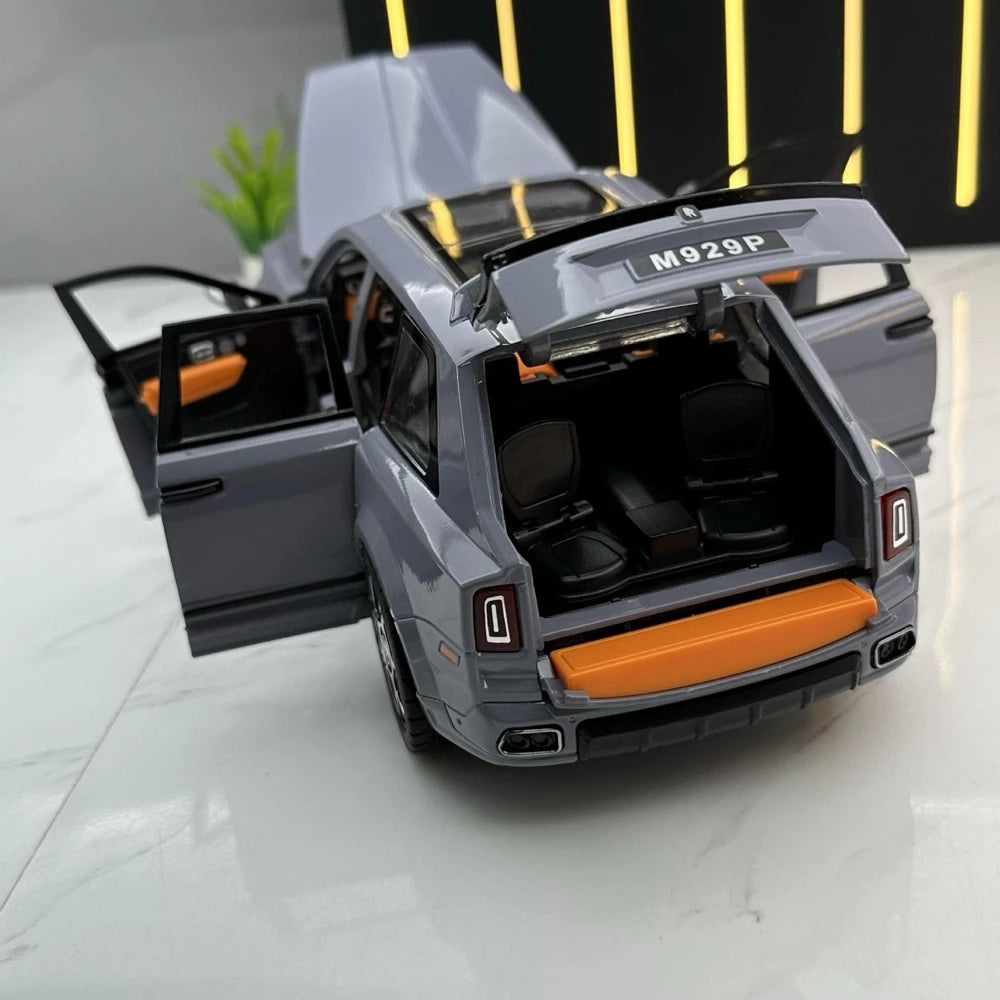 [TOY] 1:20 Rolls-Royce 2018 Cullinan grigio modellino di auto Die-Cast