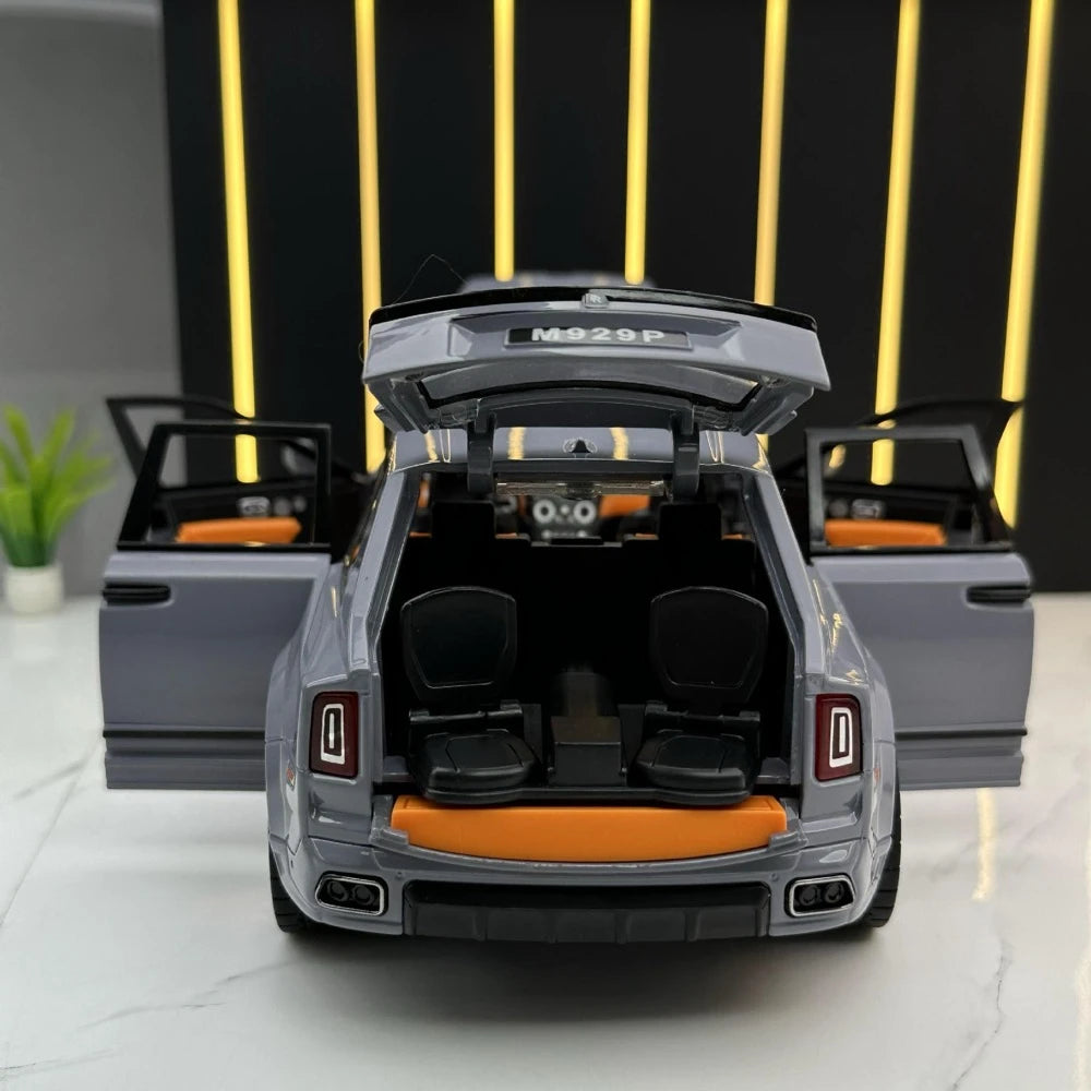 [TOY] 1:20 Rolls-Royce 2018 Cullinan grigio modellino di auto Die-Cast