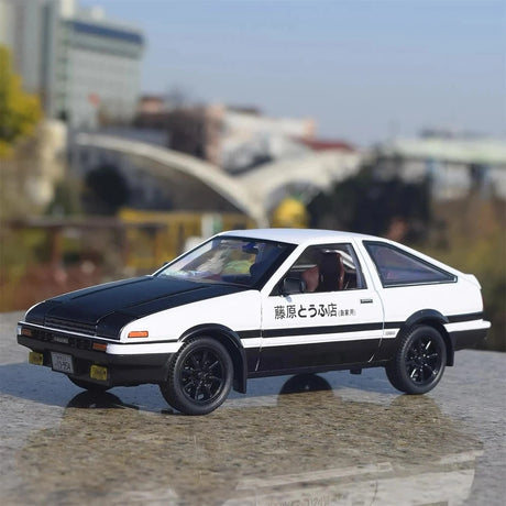 Toyota 1983 Corolla AE86 Initial D 1:20 – Model wyświetlacza odlewanego