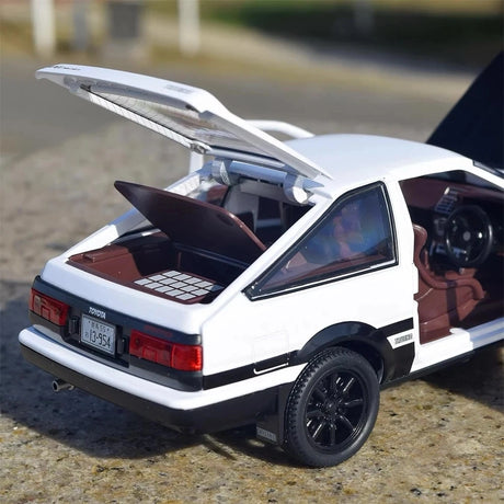 Toyota 1983 Corolla AE86 Initial D 1:20 – Model wyświetlacza odlewanego