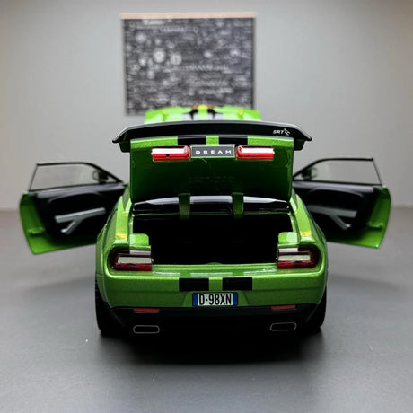 [TOY] 1:22 Dodge 2018 Challenger SRT Hellcat Green Model Car Die-Cast