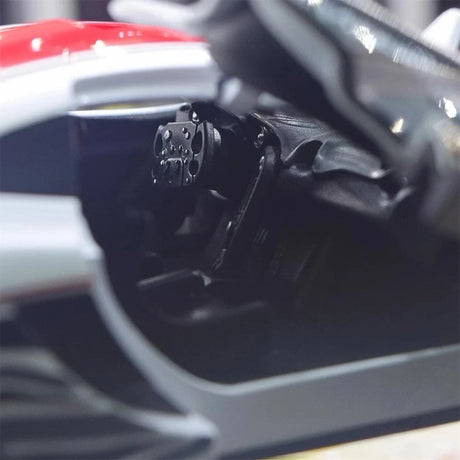 McLaren 2013 P1 GTR branco 1:22 – modelo de exposição em metal fundido