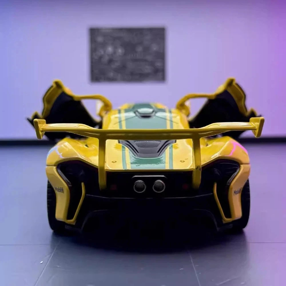 [TOY] 1:22 McLaren 2013 P1 GTR giallo modellino di auto Die-Cast