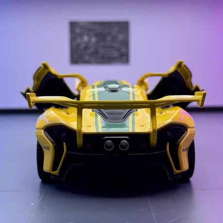 [TOY] 1:22 McLaren 2013 P1 GTR Yellow Model Car Die-Cast