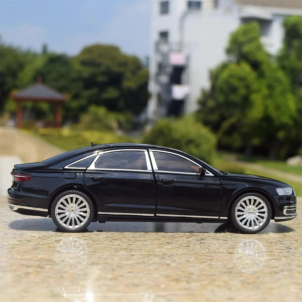 [TOY] 1:24 Audi 2017 A8 Black Model Car Die-Cast