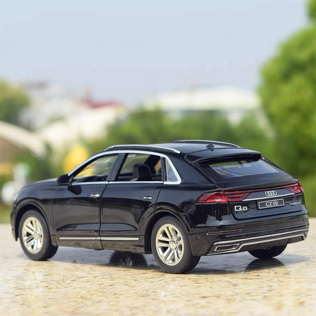 [TOY] 1:24 Audi 2018 Q8 Black Model Car Die-Cast