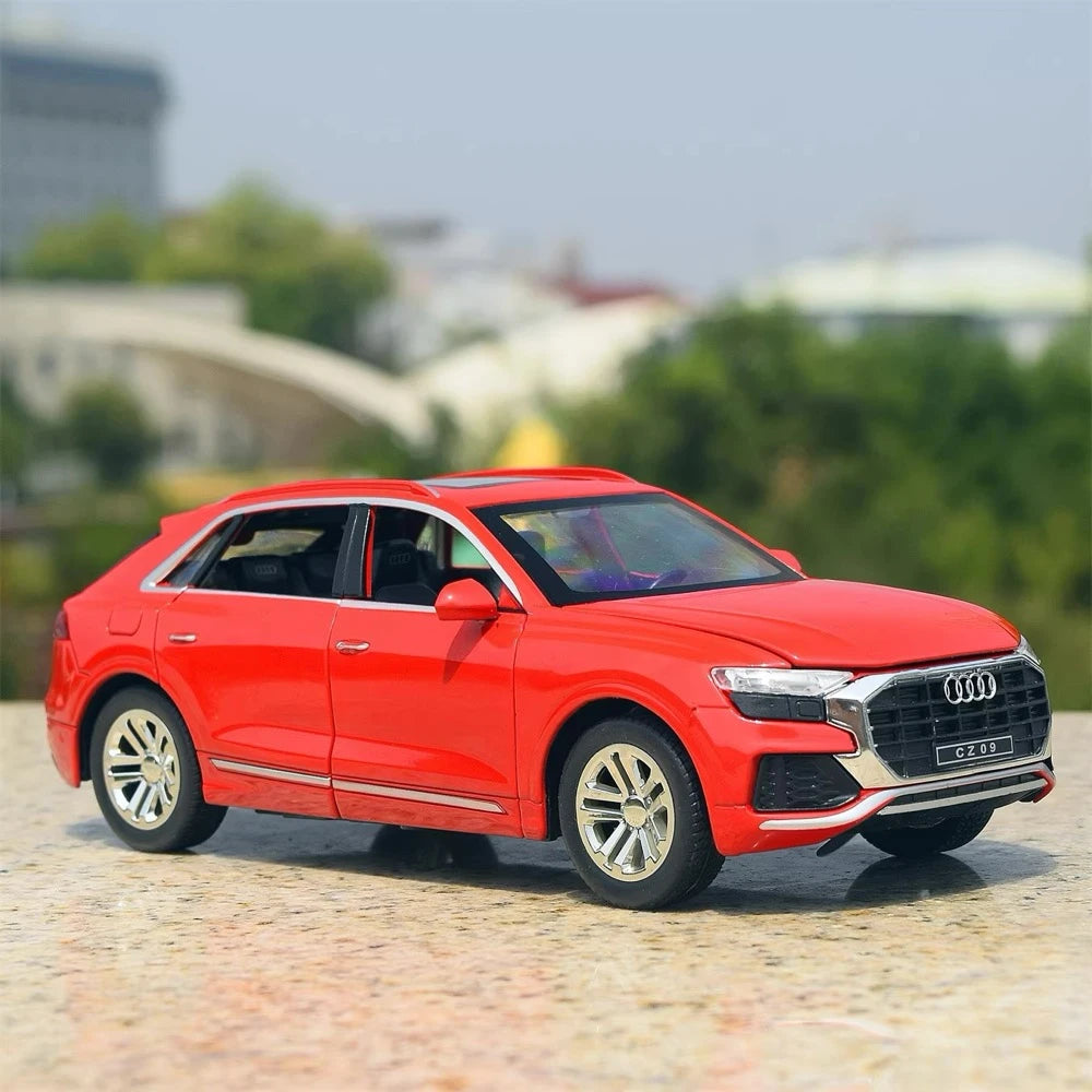 [TOY] 1:24 Audi 2018 Q8 Red Model Car Die-Cast