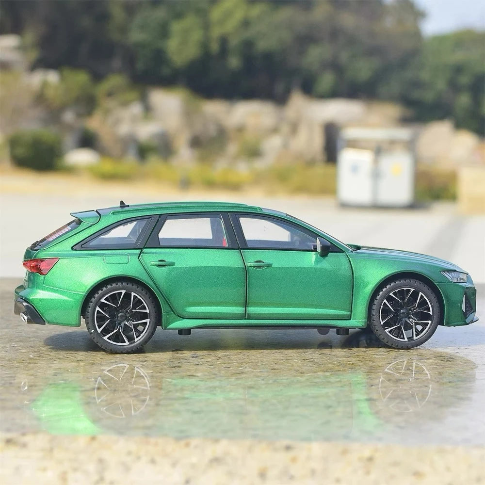 [TOY] 1:24 Audi 2019 RS6 C8 Green Model Car Die-Cast
