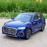 Audi 2021 Q5 Blue 1:24 – Valuvalettu näyttömalli