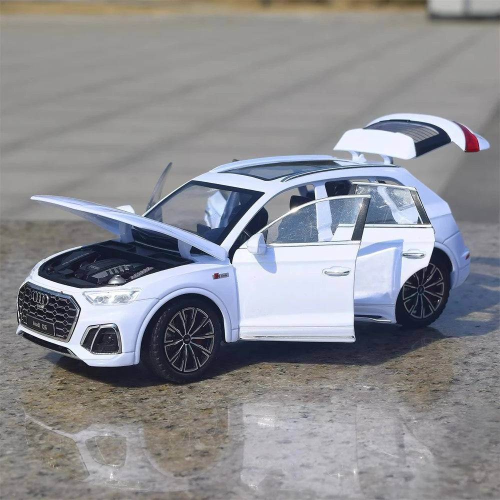 [TOY] 1:24 Audi 2021 Q5 White Model Car Die-Cast