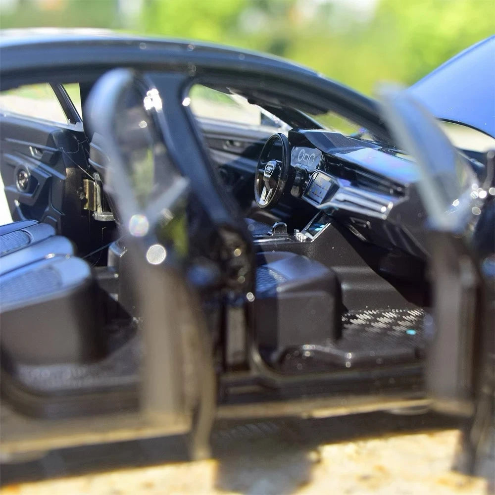 [TOY] 1:24 Audi 2023 A6 L musta pienoismalli Die-Cast