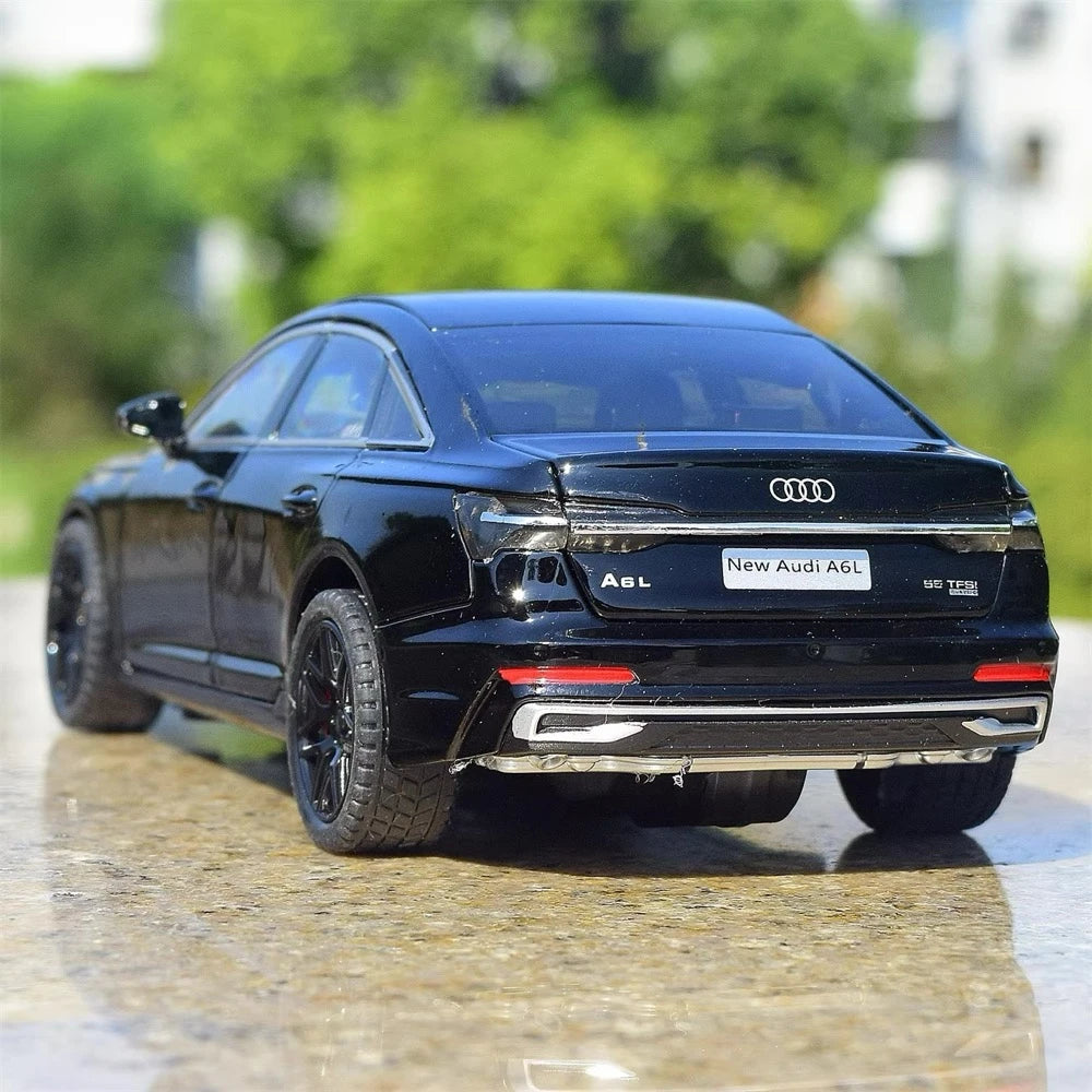 [TOY] 1:24 Audi 2023 A6 L musta pienoismalli Die-Cast