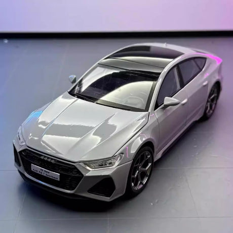 Audi 2024 RS7 cinzento 1:24 – modelo de exposição em metal fundido