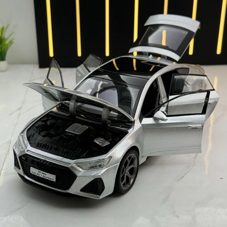 Audi 2024 RS7 prateado 1:24 – modelo de exposição em metal fundido