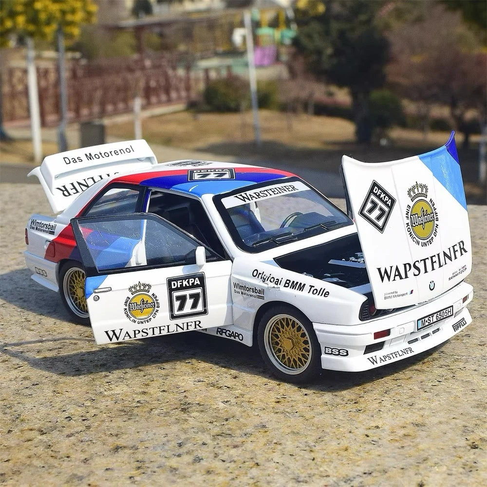 [TOY] 1:24 BMW 1988 E30 M3 #77 DTM modellino di auto Die-Cast