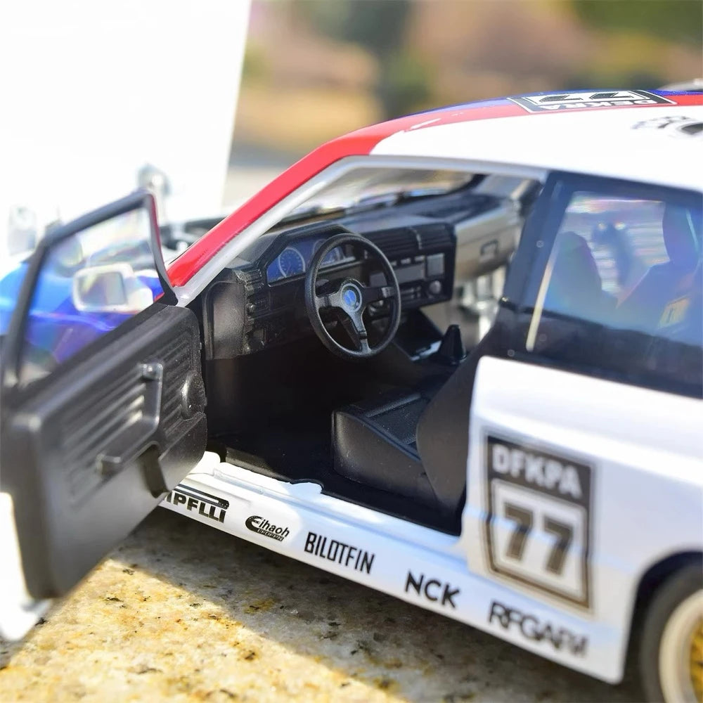 [TOY] 1:24 BMW 1988 E30 M3 #77 DTM modellino di auto Die-Cast