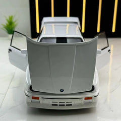 [TOY] 1:24 BMW 1988 E30 M3 bianco modellino di auto Die-Cast