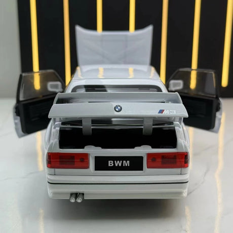 [TOY] 1:24 BMW 1988 E30 M3 White Model Car Die-Cast