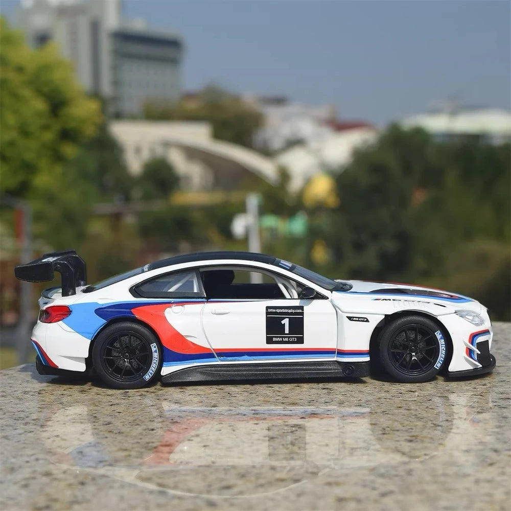 [TOY] 1:24 BMW 2005 M6 GT3 #1 Model Car Die-Cast