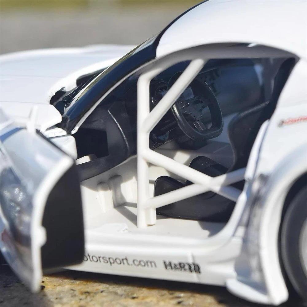 [TOY] 1:24 BMW 2010 E89 Z4 GT3 #1 modellino di auto Die-Cast