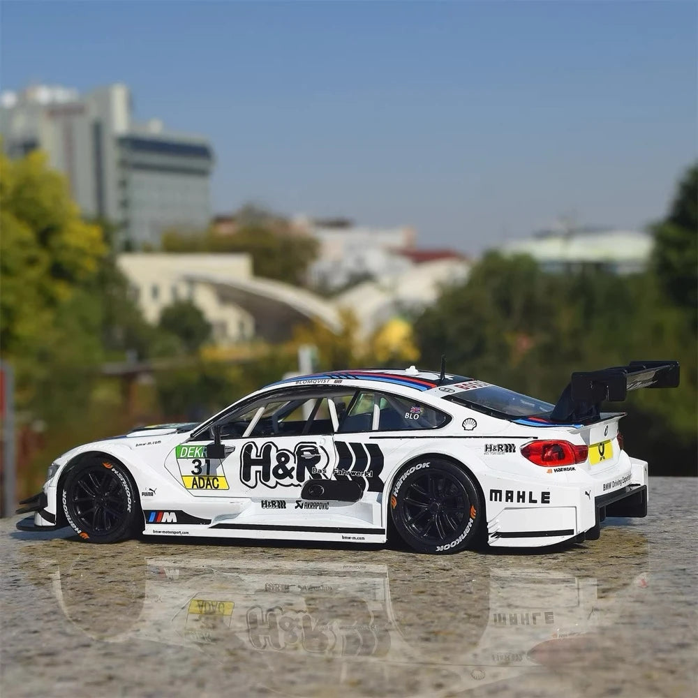 [TOY] 1:24 BMW 2014 F82 M4 DTM #31 Model Car Die-Cast