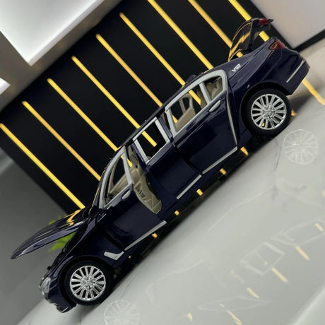 [TOY] 1:24 BMW 2016 G12 760Li Blue Model Car Die-Cast