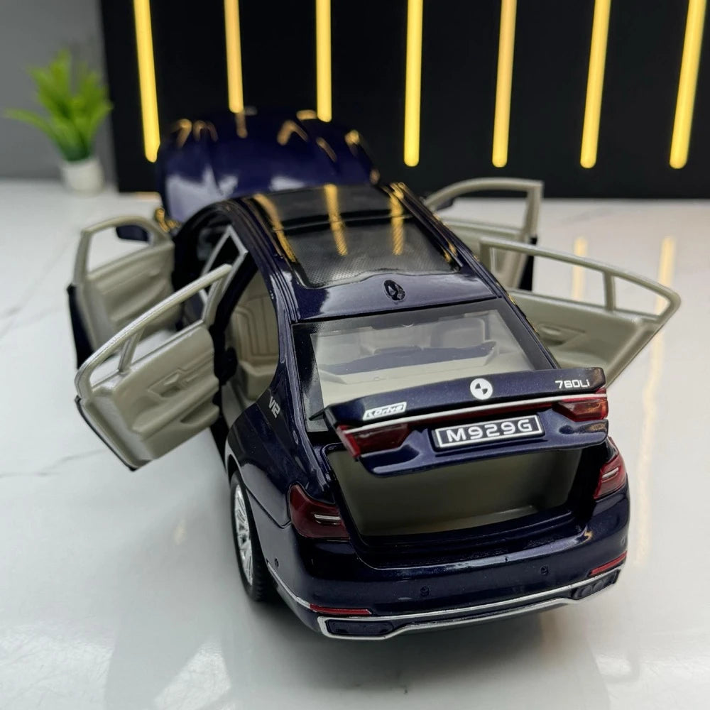 [TOY] 1:24 BMW 2016 G12 760Li blu modellino di auto Die-Cast