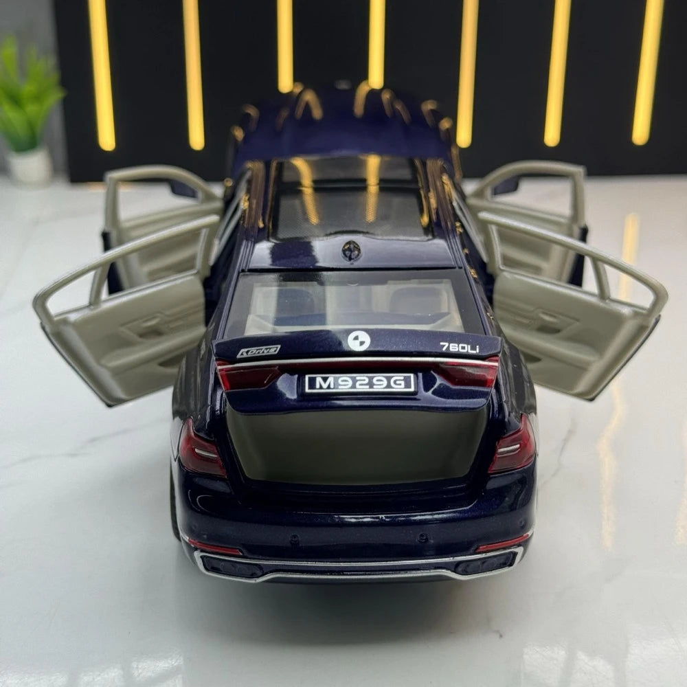 [TOY] 1:24 BMW 2016 G12 760Li Blue Model Car Die-Cast